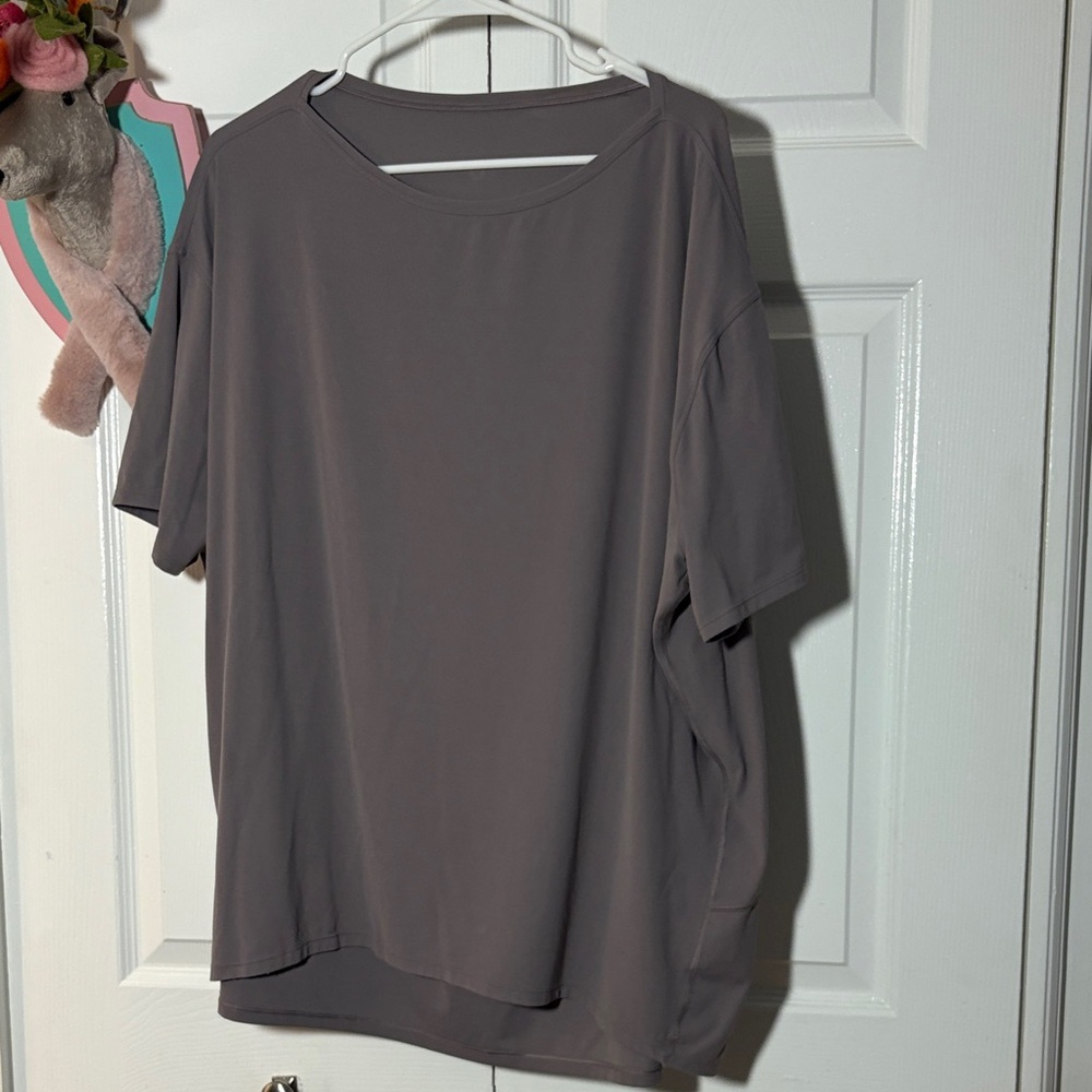 Lululemon top. See measurements